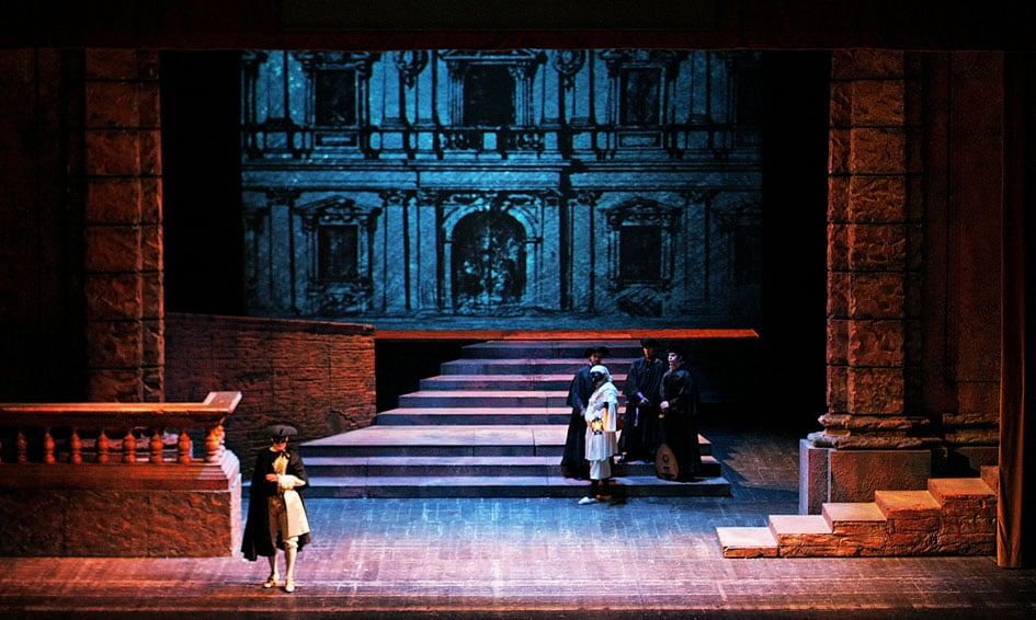 PISA, TEATRO VERDI - IL CONVITATO DI PIETRA DI GIACOMO TRITTO CONQUISTA IL PUBBLICO SCOSSO DAI FATTI DI PARIGI