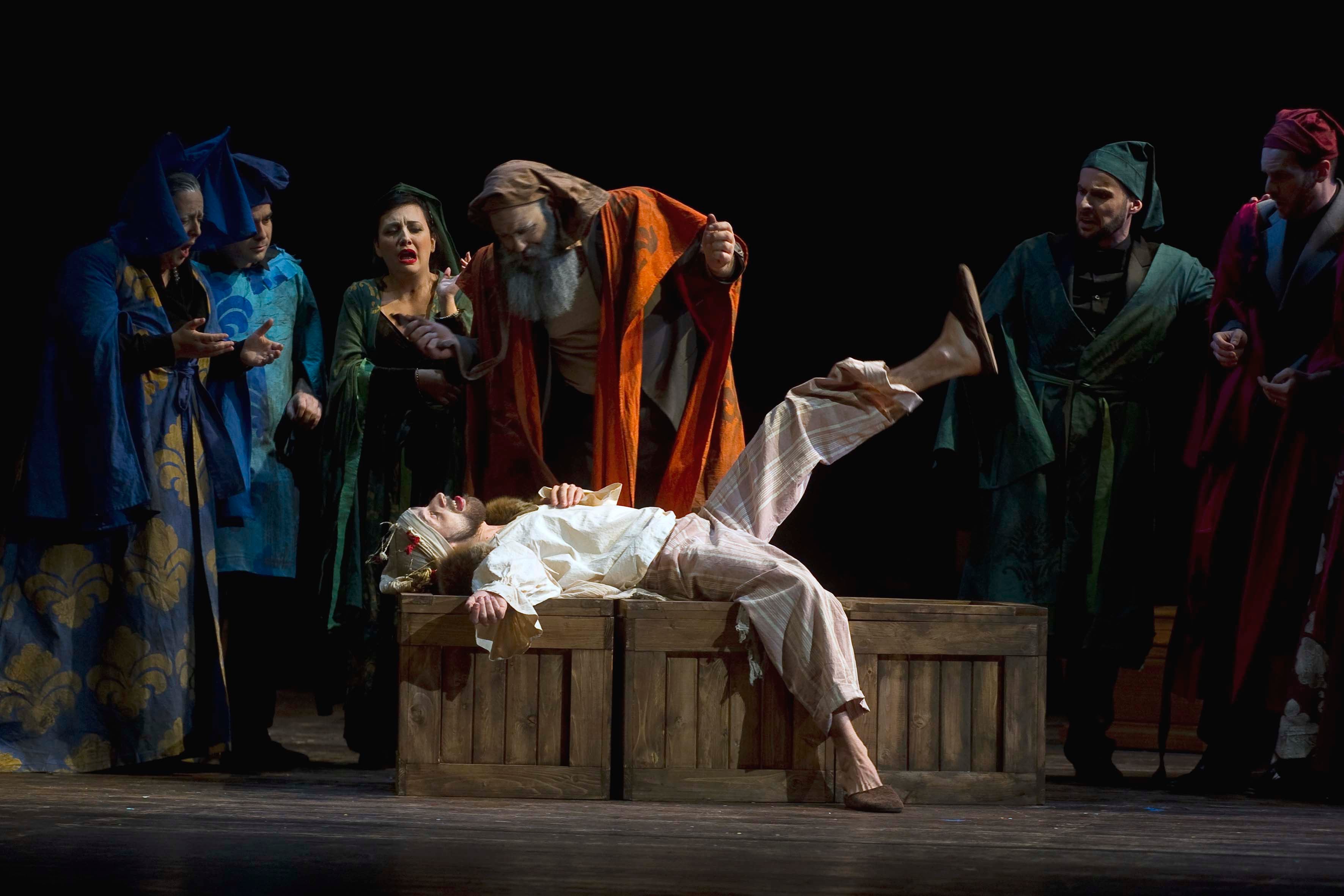 NOVARA: Gianni Schicchi - 16 dicembre 2018 a cura di Attilio Cantore